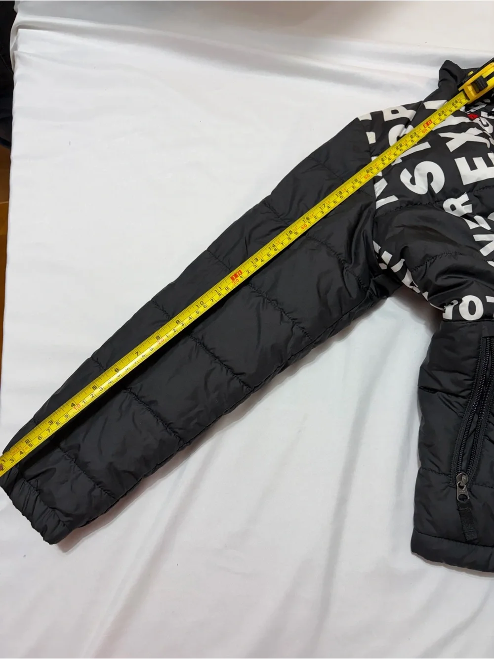 The North Face Youth L Reversible Puffer Jacket Coat Sherpa Black Red White